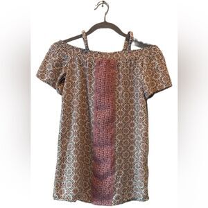 Art Class- Off the Shoulder Top Size Medium (7/8)